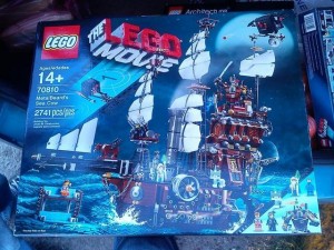 LEGO Movie 70810 MetalBeard's Sea Cow (Pre)