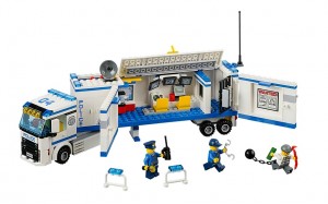 LEGO City Mobile Police Unit 60044 - Toysnbricks