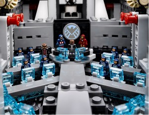 LEGO Interior 76042 SHEILD Helicarrier Super Heroes High Resolution - Toysnbricks