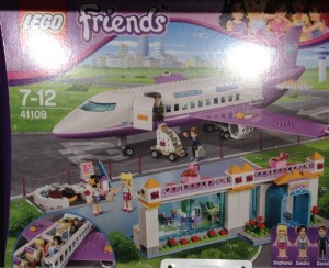 LEGO Friends Heartlake City Airport 41109 (Pre)