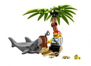 LEGO Classic Pirates Set 5003082 - Toysnbricks August 2015 Promotion
