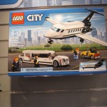 LEGO City 60102 Airport VIP Service Box Summer 2016 - Toysnbricks