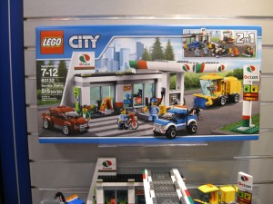 LEGO City Service Station 60132 Box - Toysnbricks