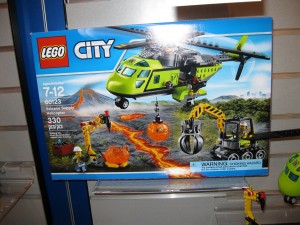 NYTF LEGO City 60123 Volcano Supply Helicopter Aug2016 - Toysnbricks