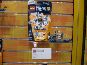 LEGO Nexo Knights 70337 Ultimate Lance NYTF August 2016 - Toysnbricks