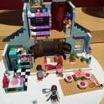 Mega Bloks America Girls Doll House Building Set New York Toy Fair 2016 - Toysnbricks