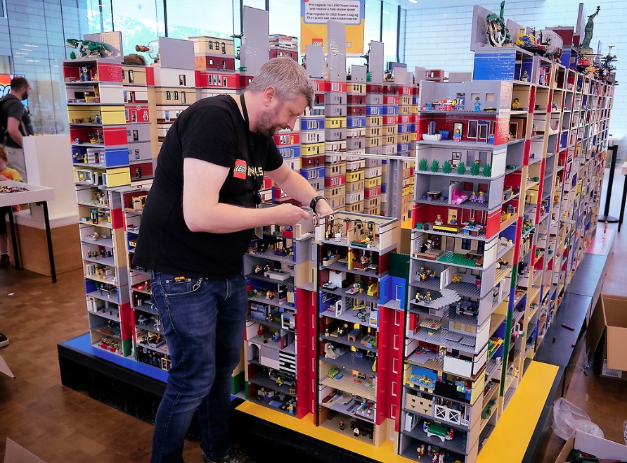 biggest lego collector in the world